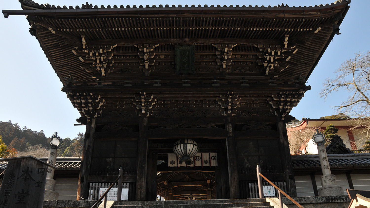 Niō-mon, or Niō Gate