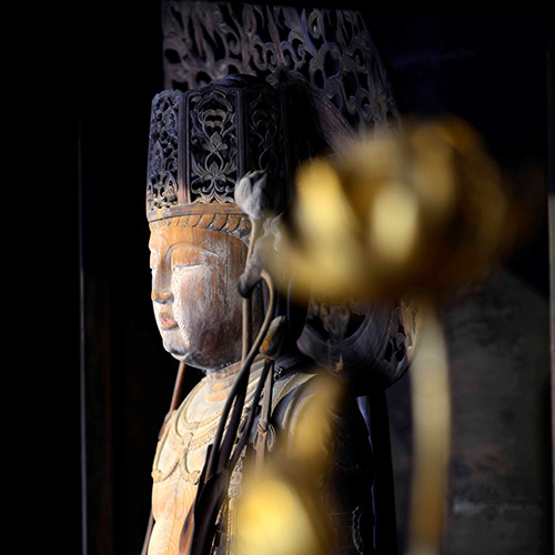 Mirokudō et statue Maitreya